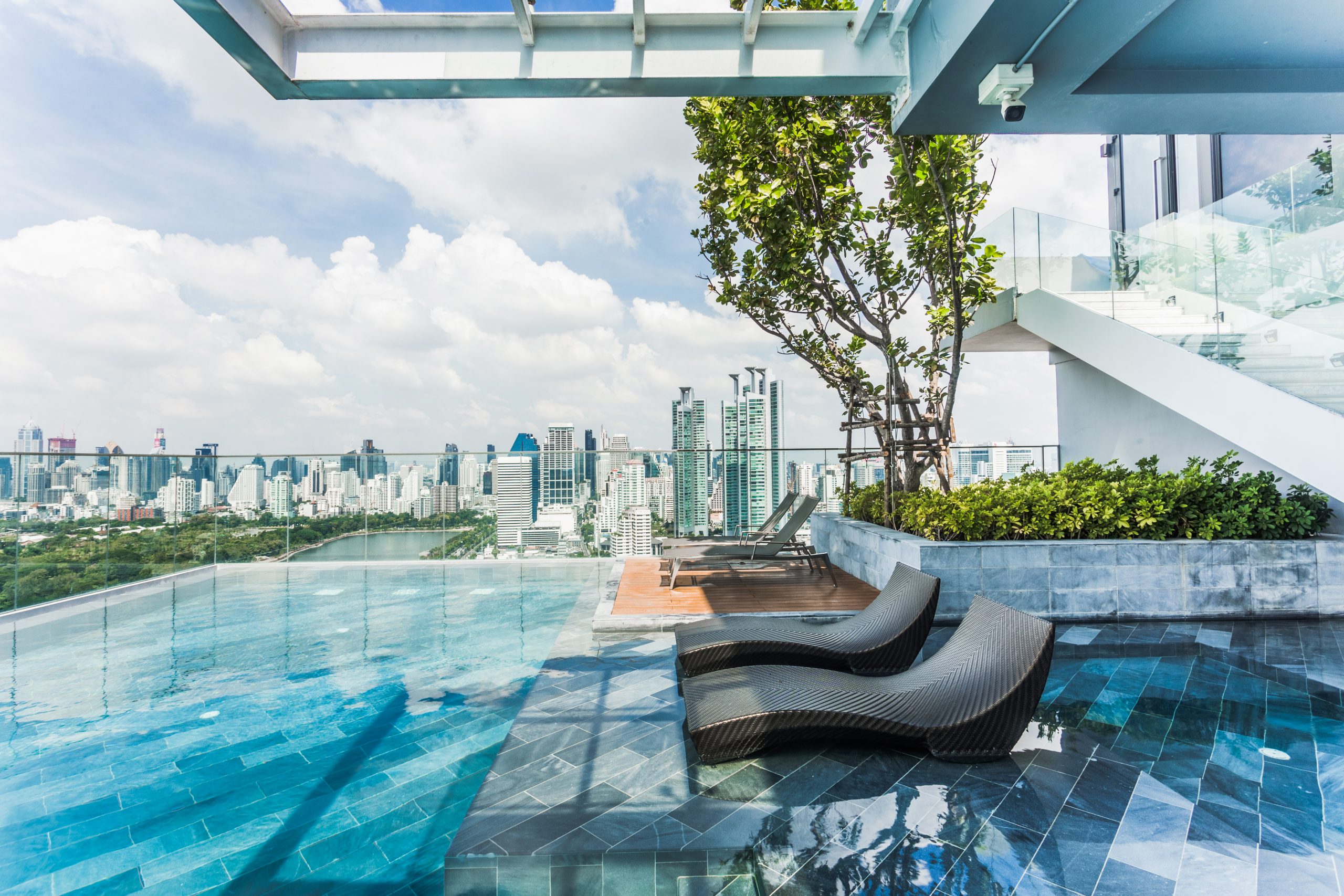 Wyndham-Queen_Pool-5-scaled