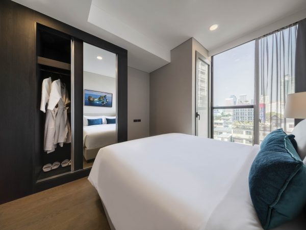 Home Page 4 Wyndham-Queen_2BR-Suite-08-scaled.jpg